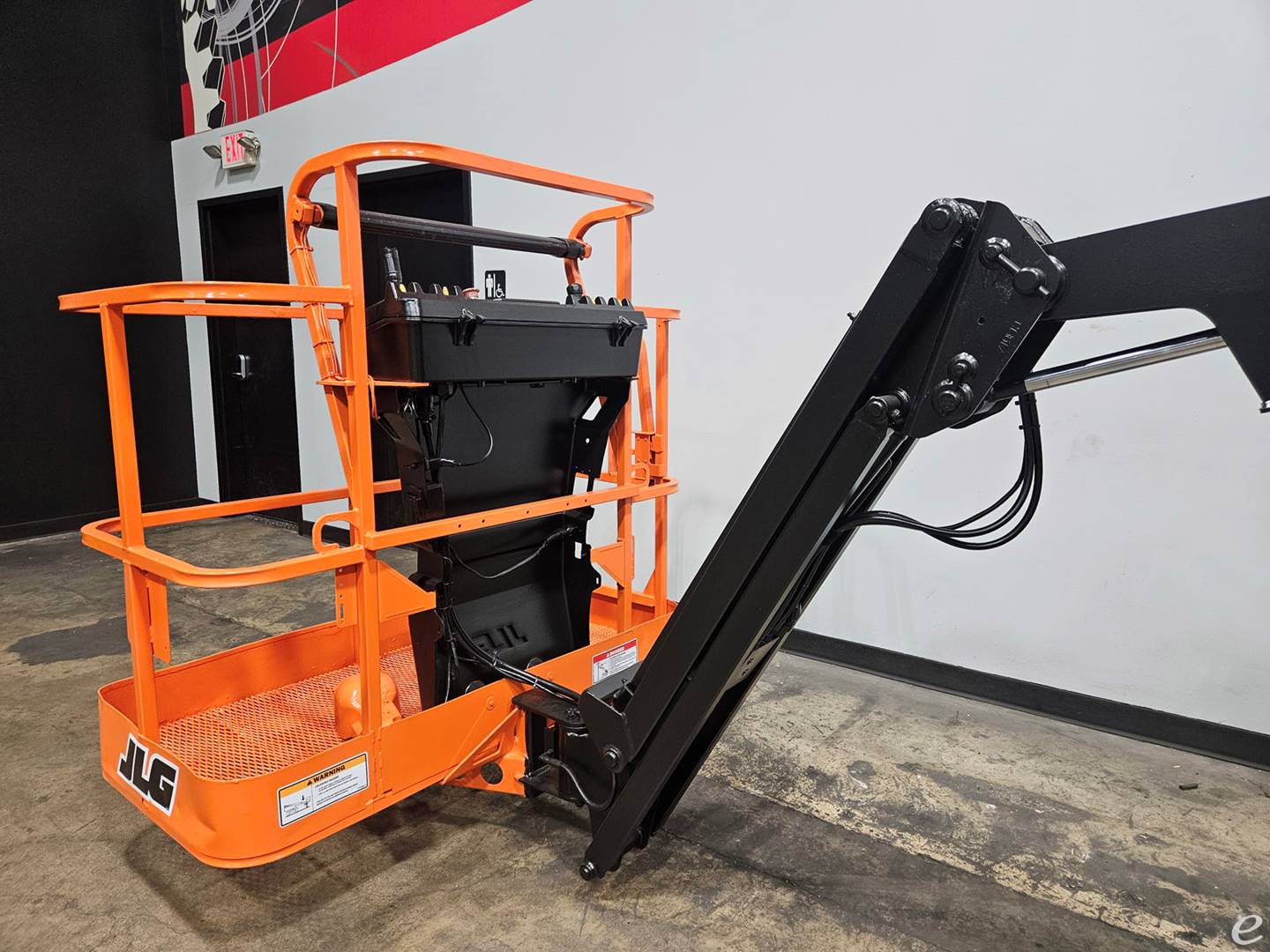 2018 JLG 340AJ