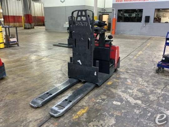 2020 Raymond 8510