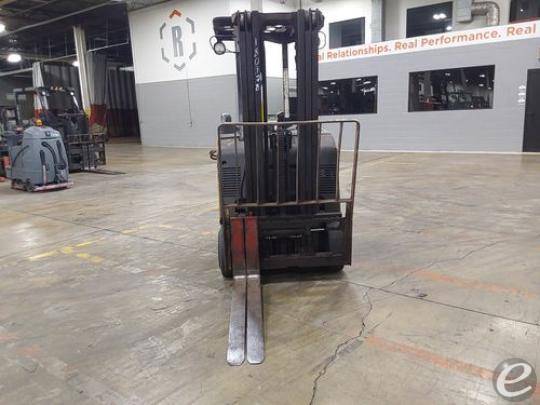 2016 Yale ESC040 Electric Forklift - 123Forklift