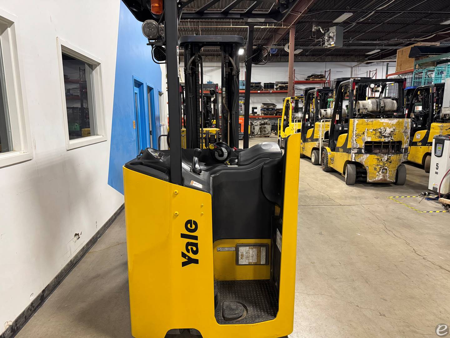2015 Yale ESC040AD