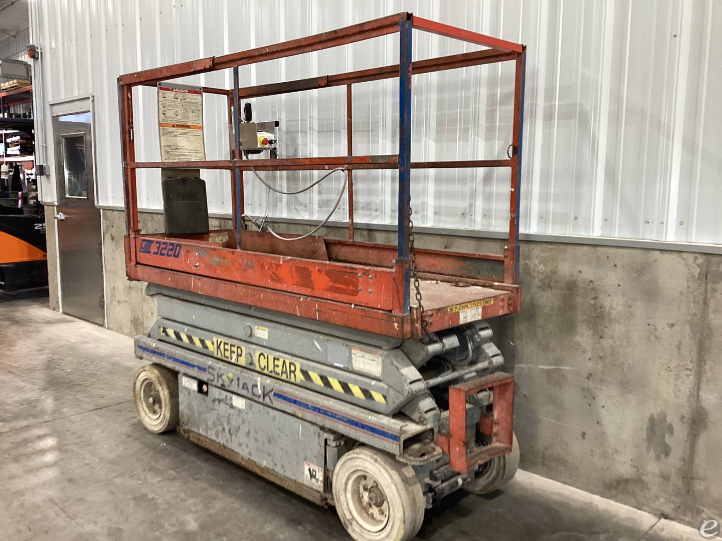 2000 Skyjack SJIII3220		