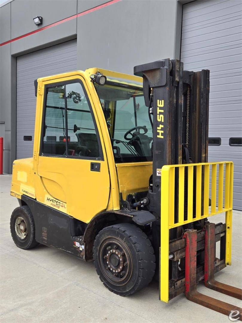 2015 Hyster H80FT LP Gas Forklift - 123Forklift