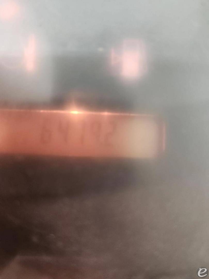 2002 Yale GLP100MG