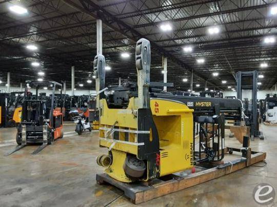 2017 Hyster N45ZR2-21.5 Electric Reach Truck - 123Forklift
