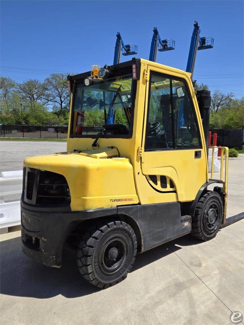2017 Hyster H80FT Diesel Forklift - 123Forklift