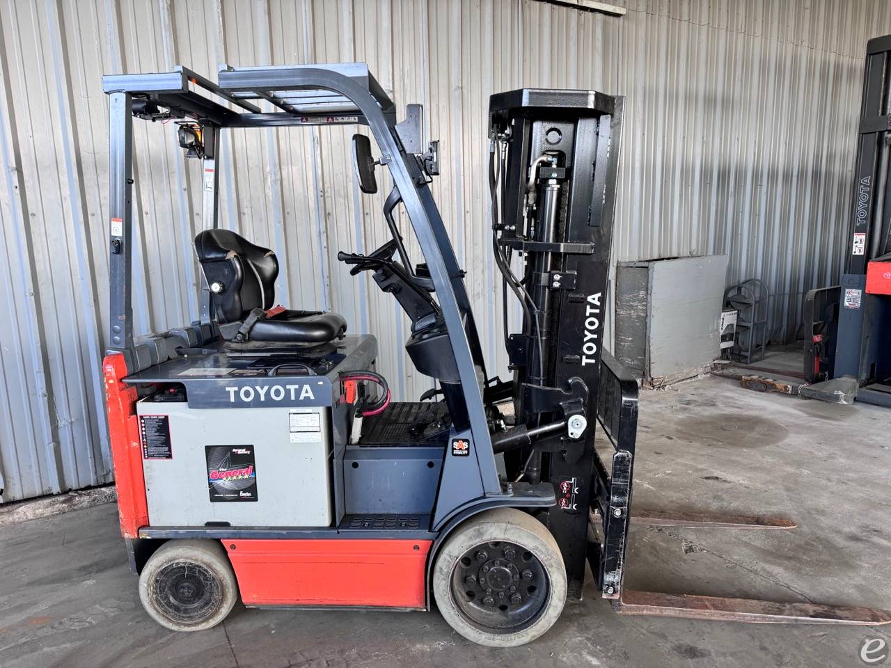 2017 Toyota 8FBCU25 Electric Forklift - 123Forklift