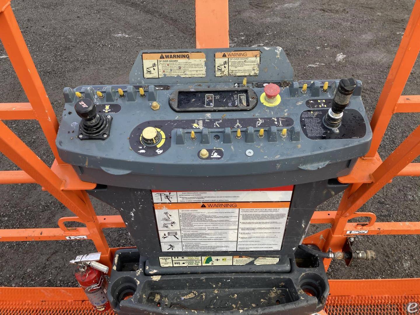 2012 JLG 1350SJP