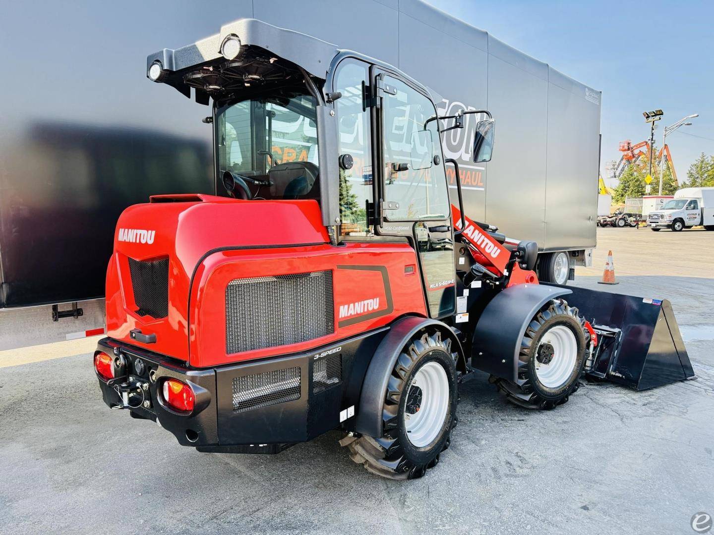 2025 Manitou MLA5-60 H-Z