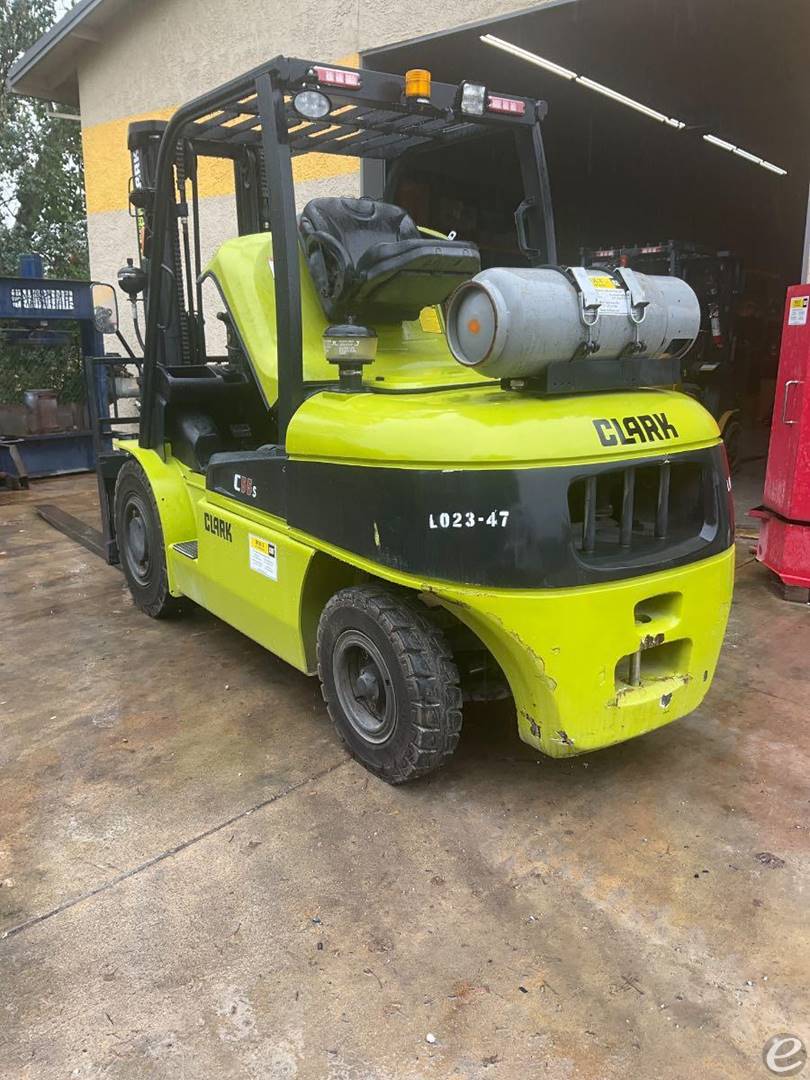 2023 Clark C55L