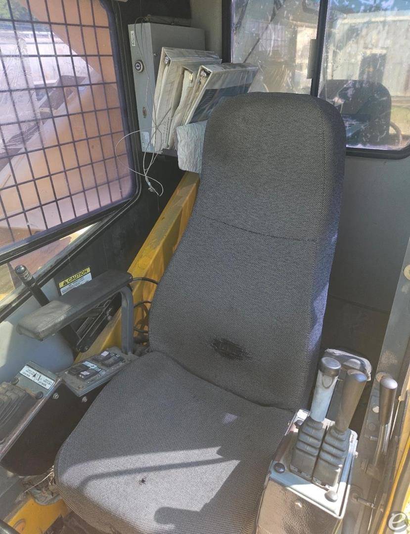 2007 Grove RT890E