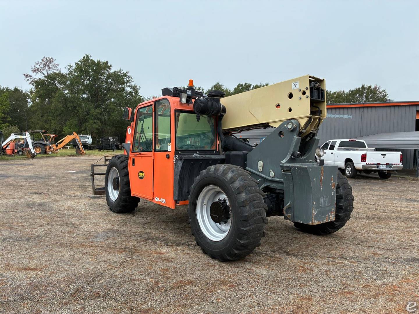 2011 JLG G9-43A