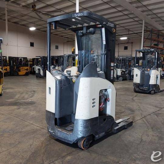 2016 Crown RR5725-45