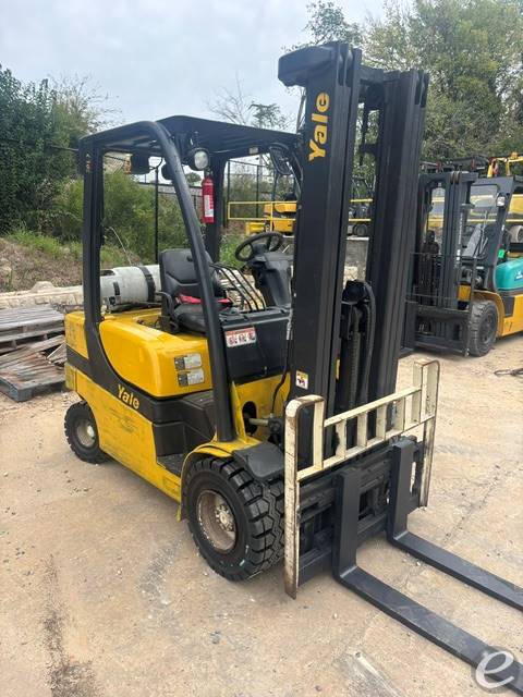 2016 Yale GLP050LX