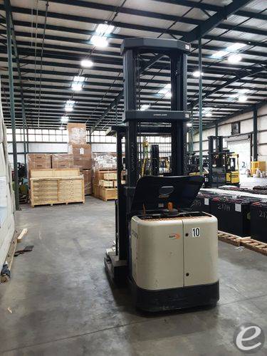 2011 Crown SP3520-30
