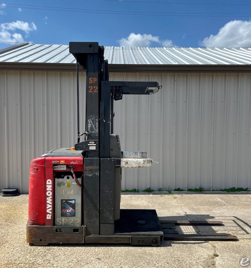 2007 Raymond 550-OPC30TT Electric Order Picker - 123Forklift