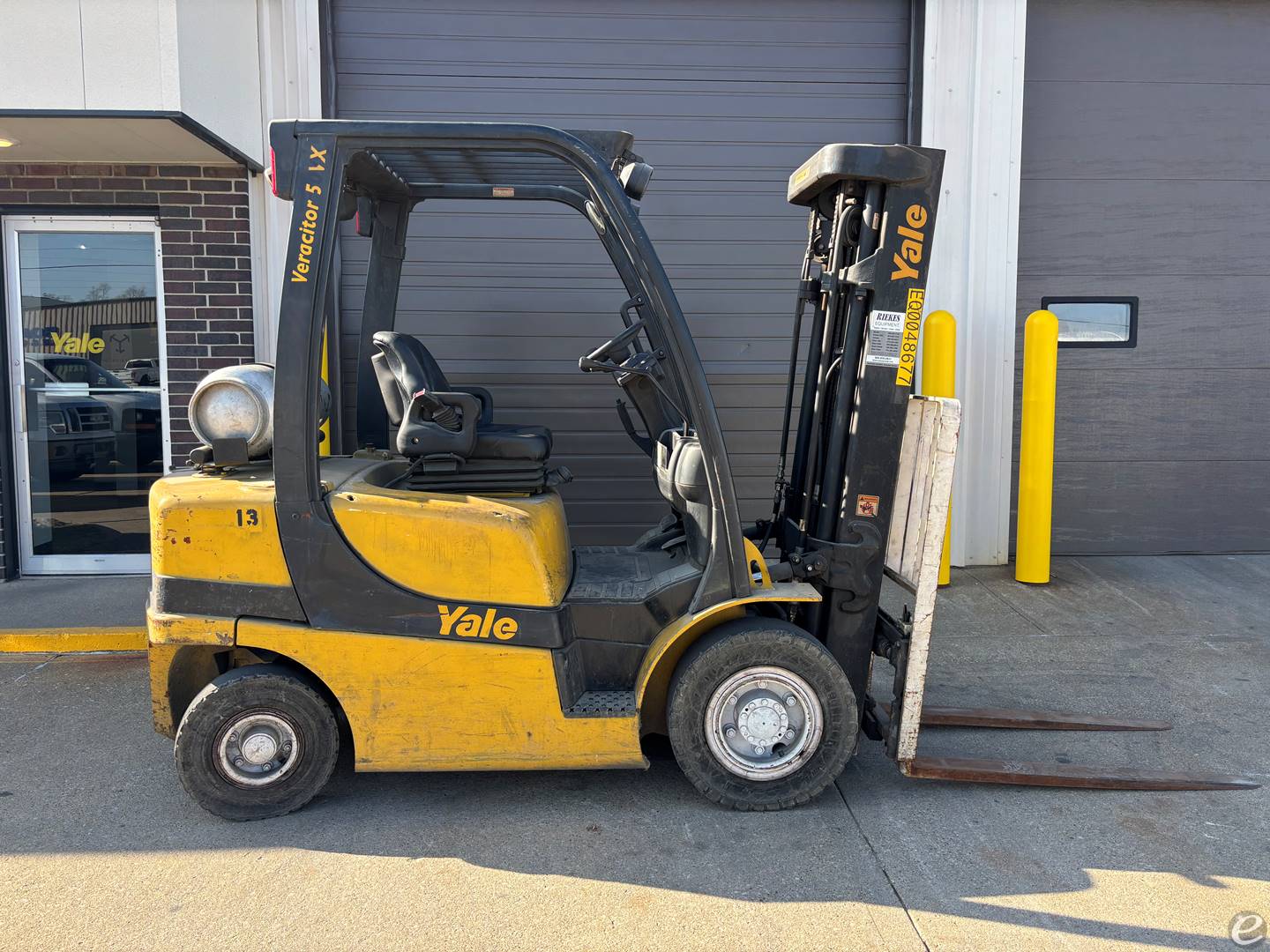 2017 Yale GP050VX