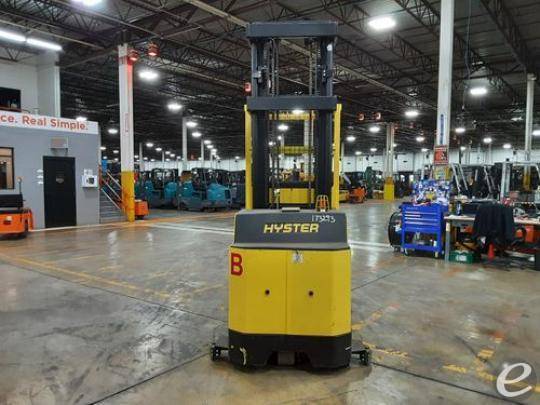 2019 Hyster R30XM3 Electric Order Picker - 123Forklift