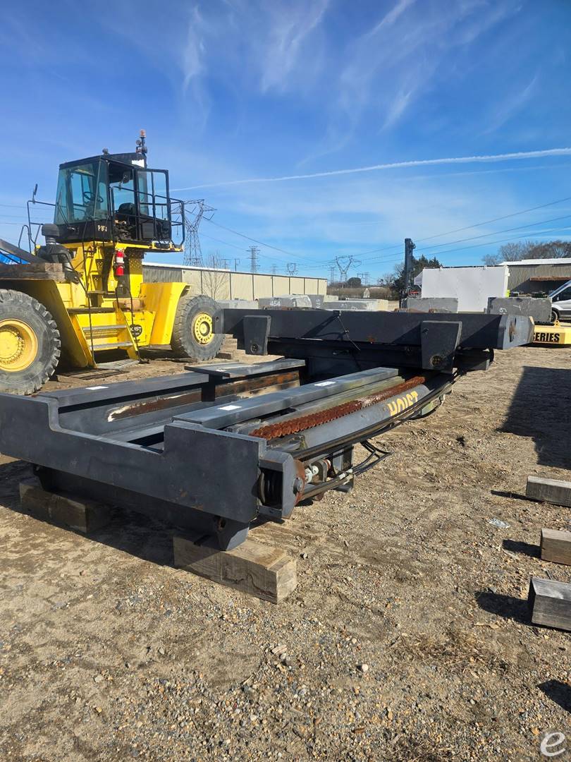 2012 Hoist Liftruck p800