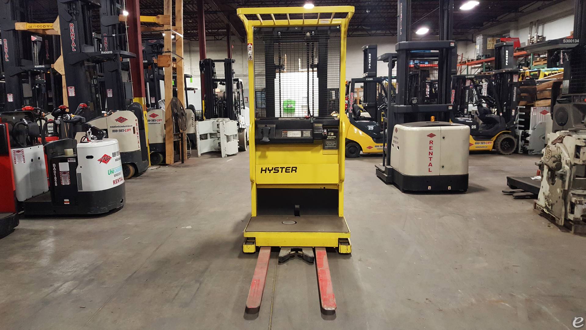 1998 Hyster R30ES Electric Order Pi...