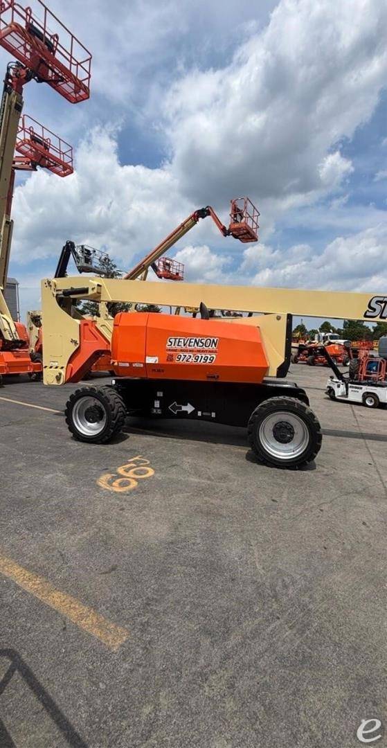 2015 JLG 800AJ