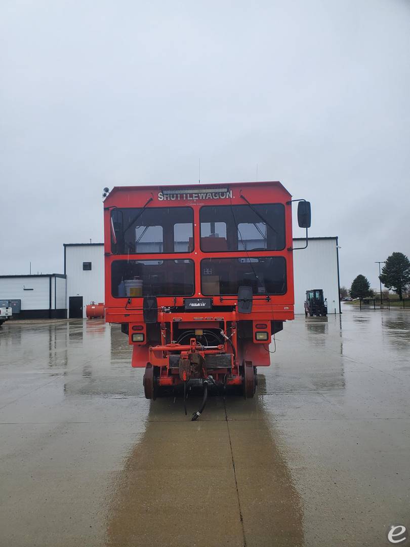 2011 Shuttlewagon SWX630