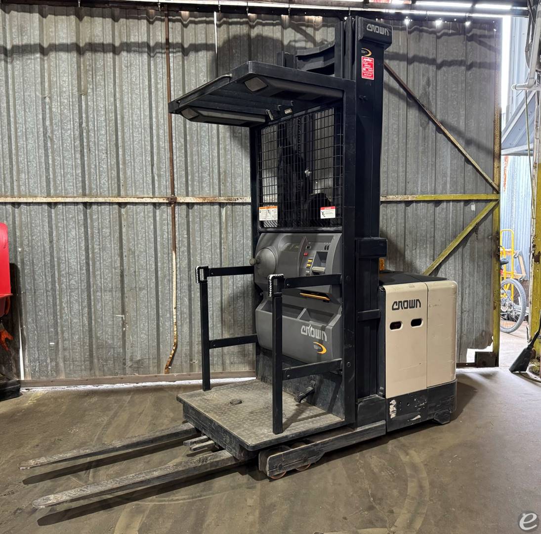 2007 Crown SP3410-30 Electric Forklift - 123Forklift