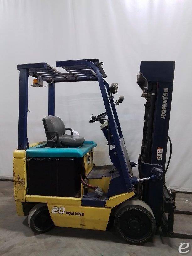 2001 Komatsu FB25SH-5