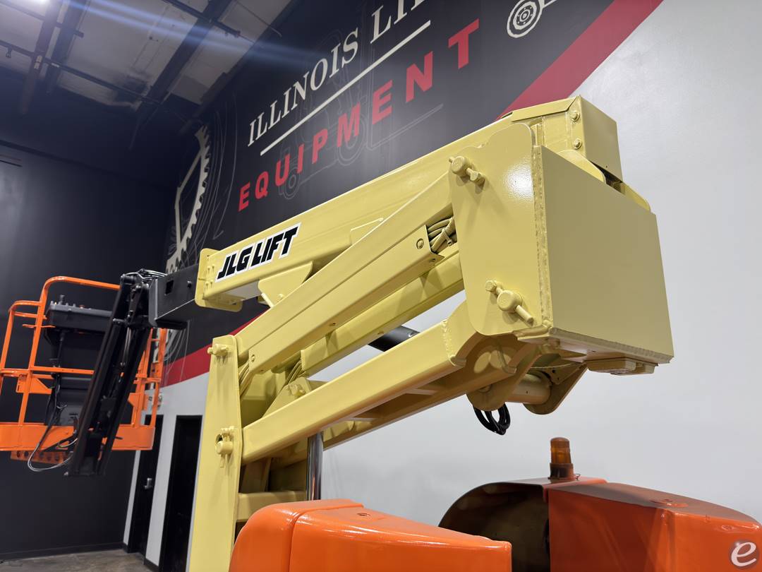 2014 JLG E300AJP