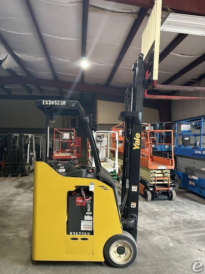 2019 Yale ESC030AD