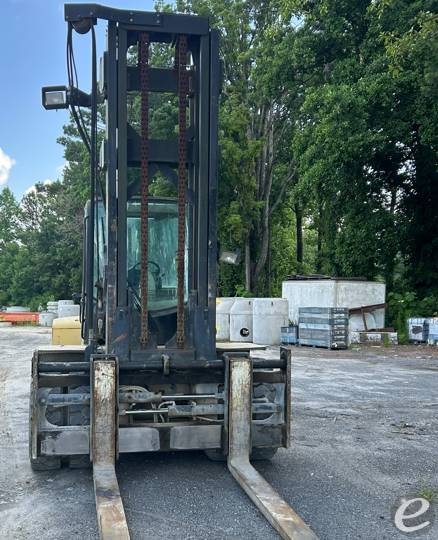 2005 Yale GDP360EB