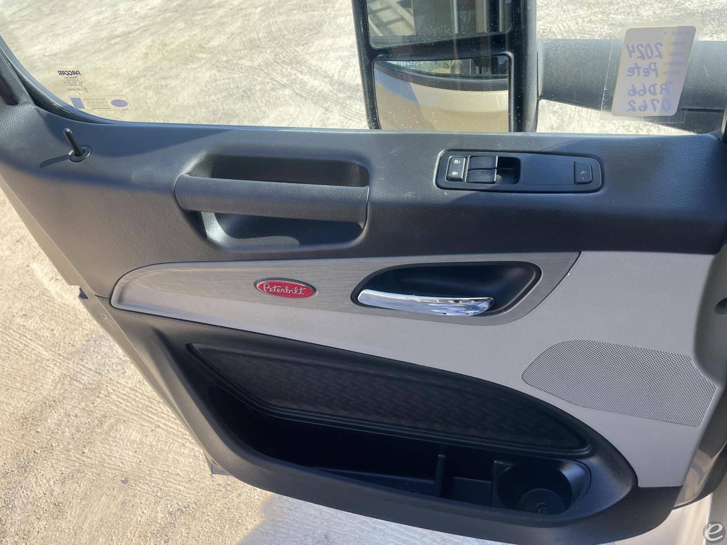 2024 Peterbilt 567