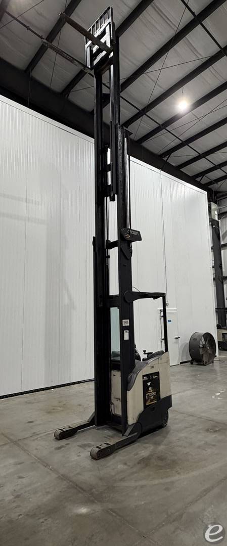 2015 Crown RR5725-45