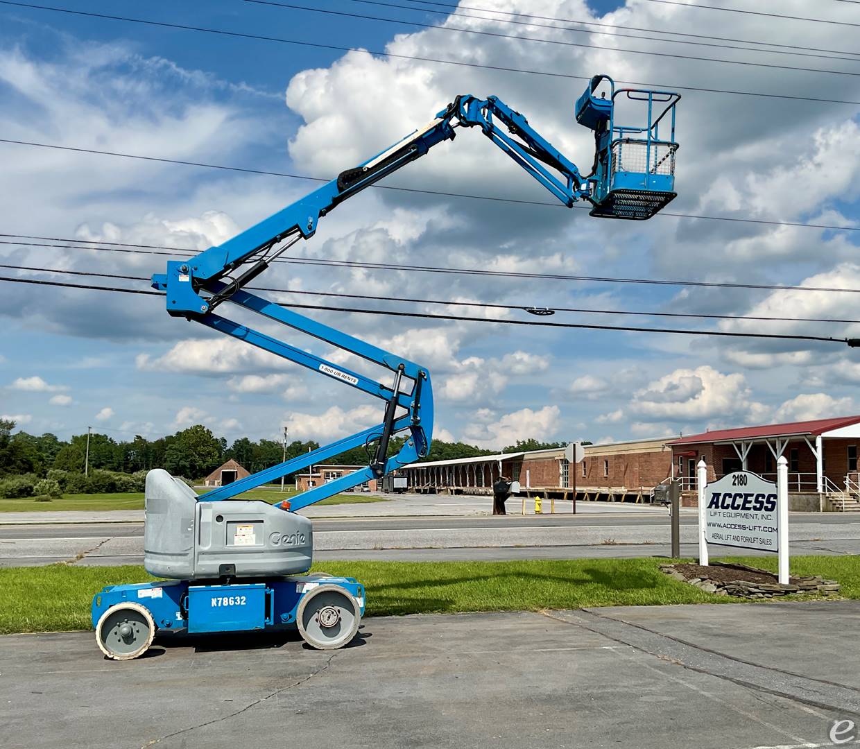 2013 Genie Z40/23NRJ