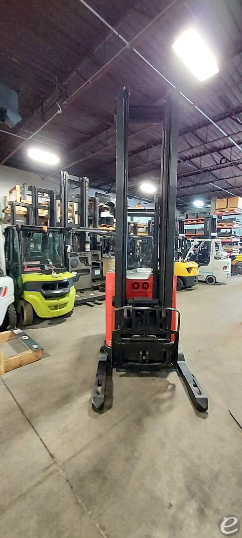 2010 Raymond 7400-DR32TT