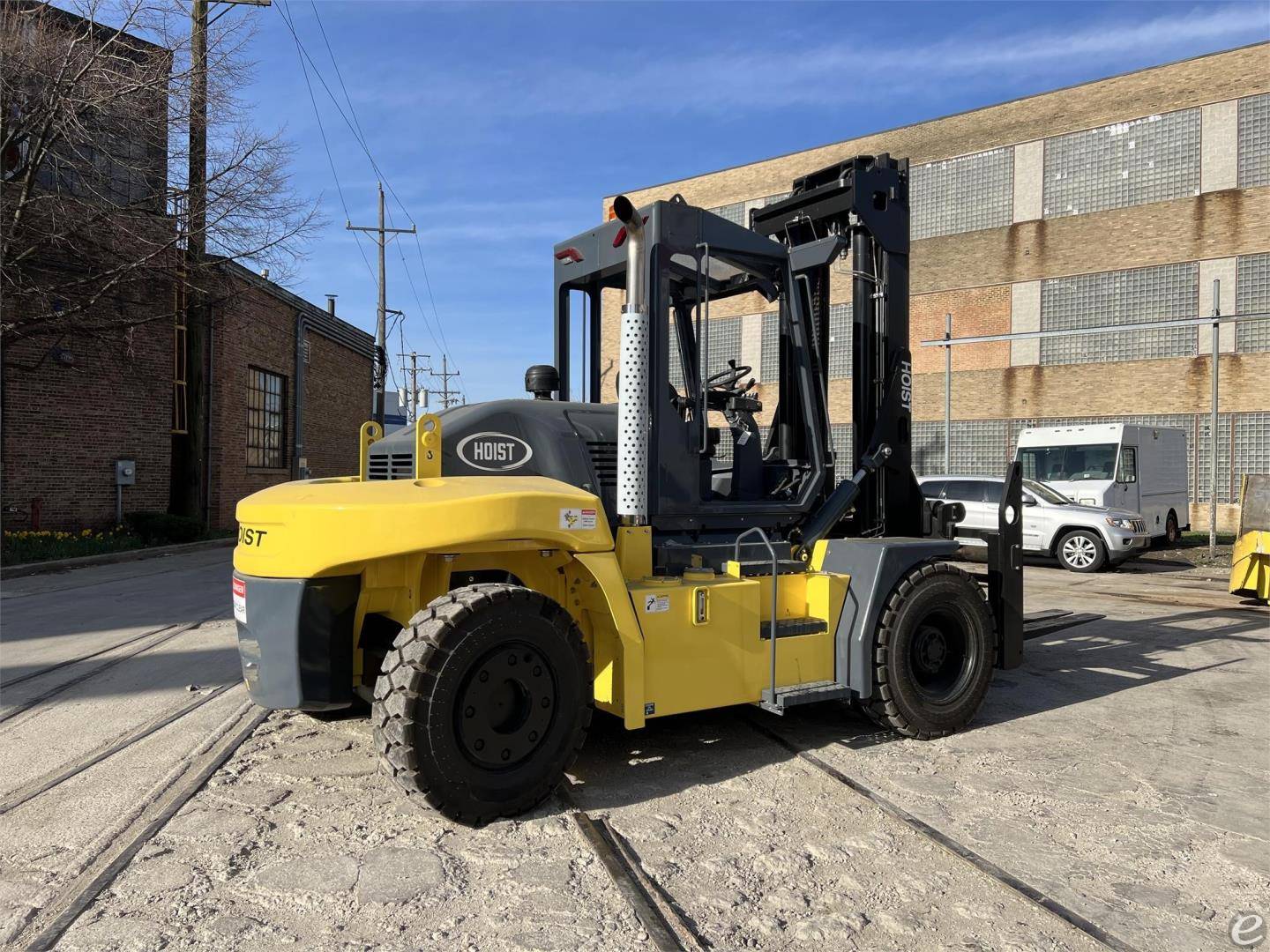 2023 Hoist Liftruck PV300