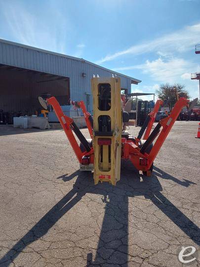 2022 JLG T500J