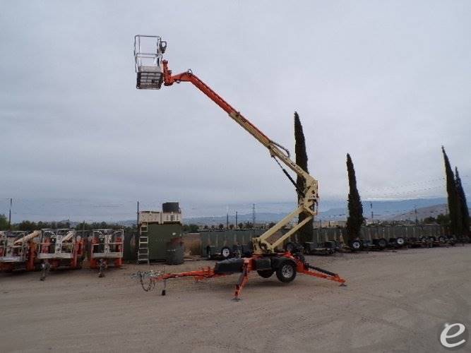 2019 JLG T350