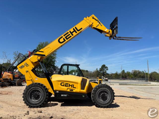 2024 Gehl TH8-42