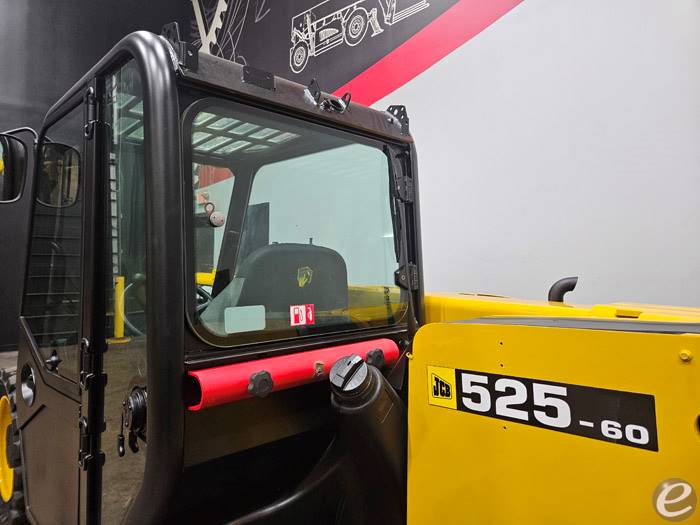 2017 JCB 525-60