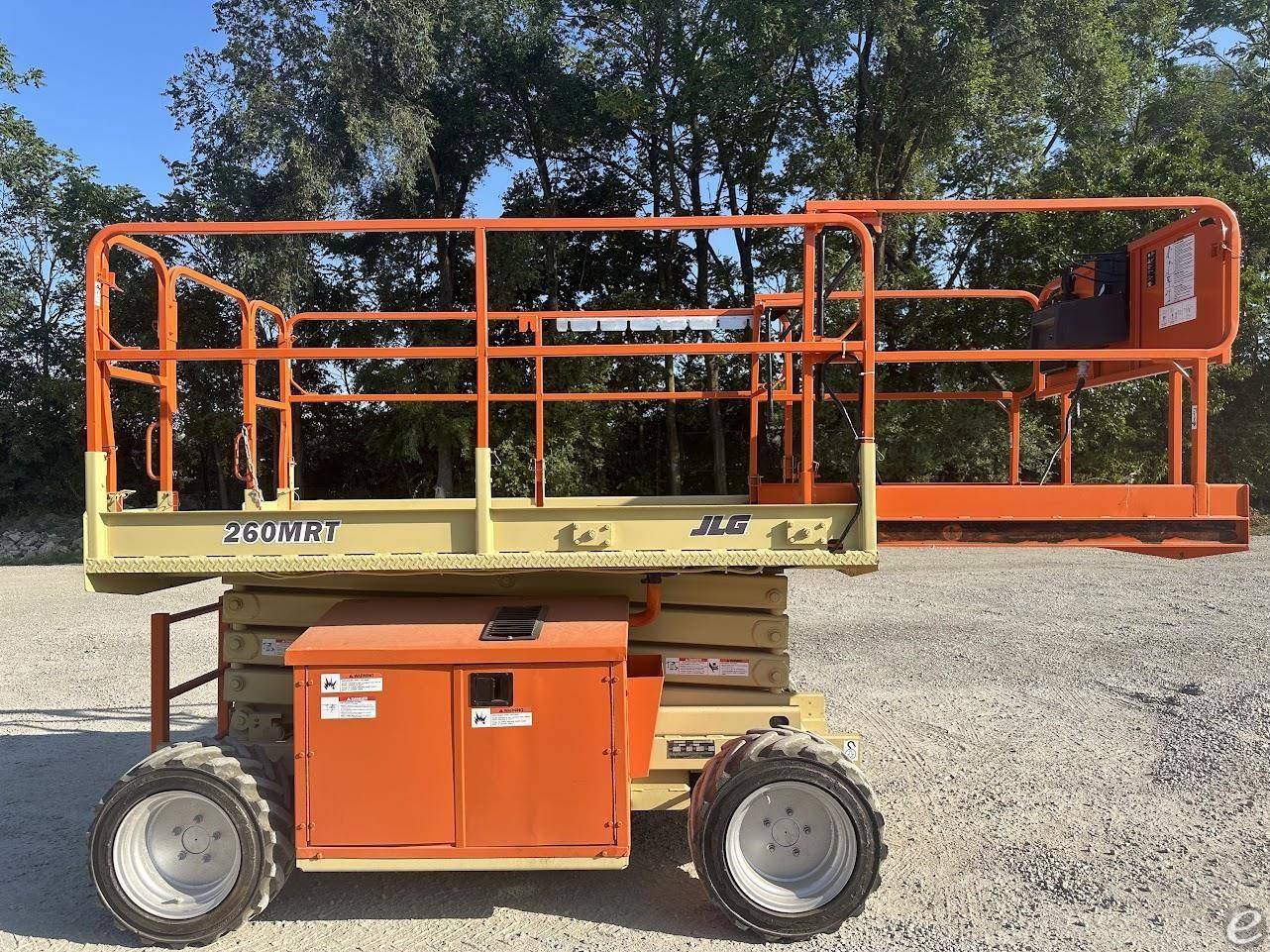 2013 JLG 260MRT Diesel Scissor Lift - 123Forklift