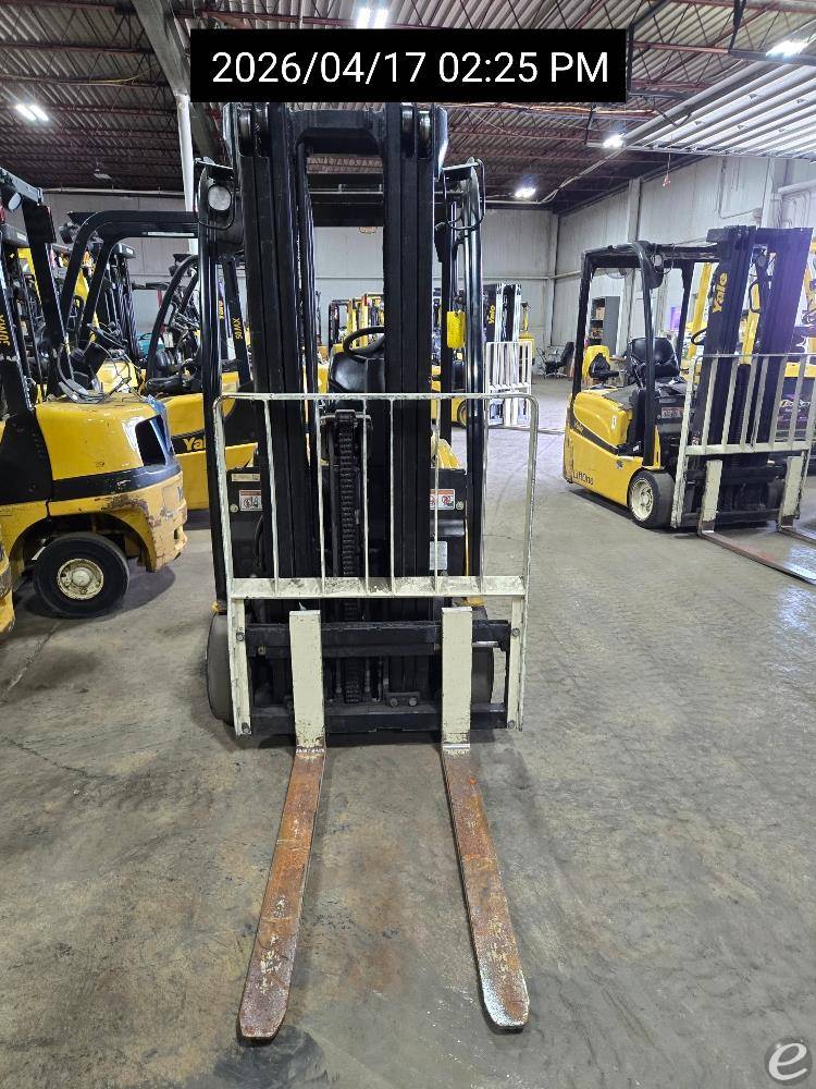 2021 Yale ERP035VT
