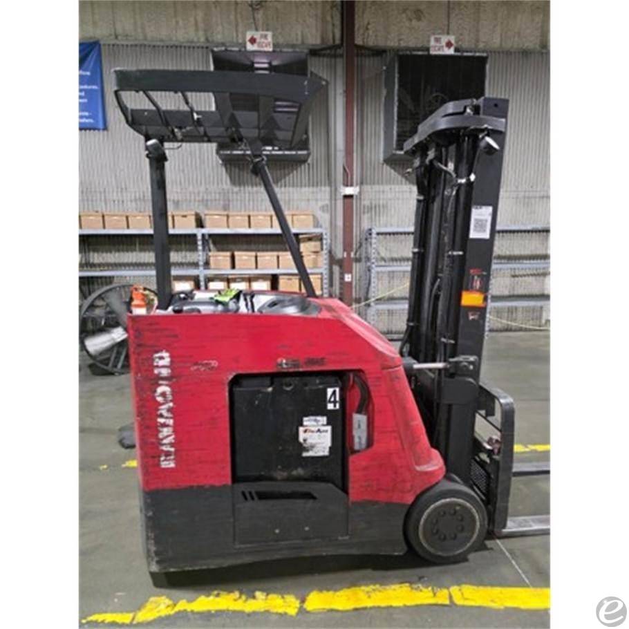 2024 Raymond 425C40TT