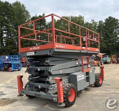 2013 Skyjack SJ9250 RT Diesel Scissor Lift - 123Forklift