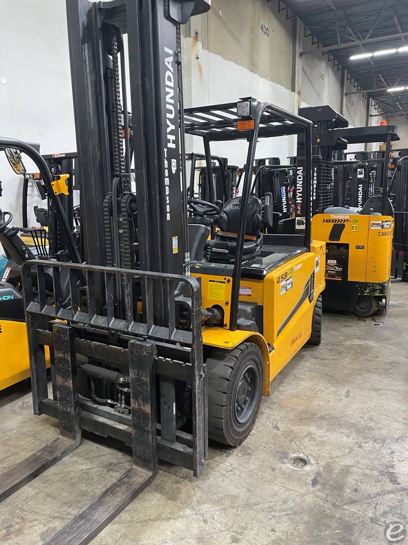 2021 Hyundai 45B-9