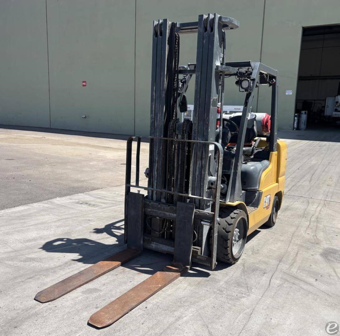 2020 Cat 2C8000