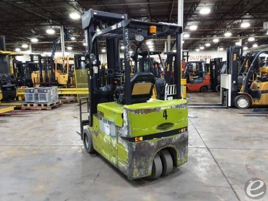 2020 Clark TMX25