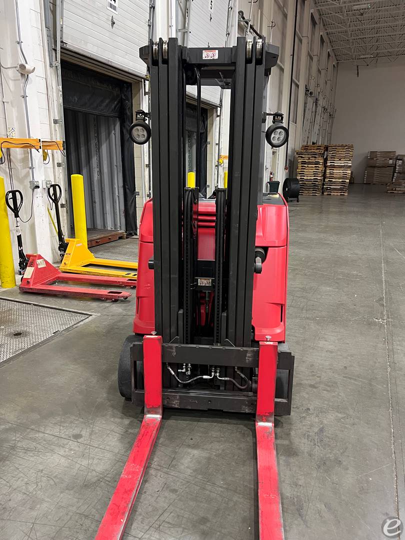 2018 Raymond 425-C40TT