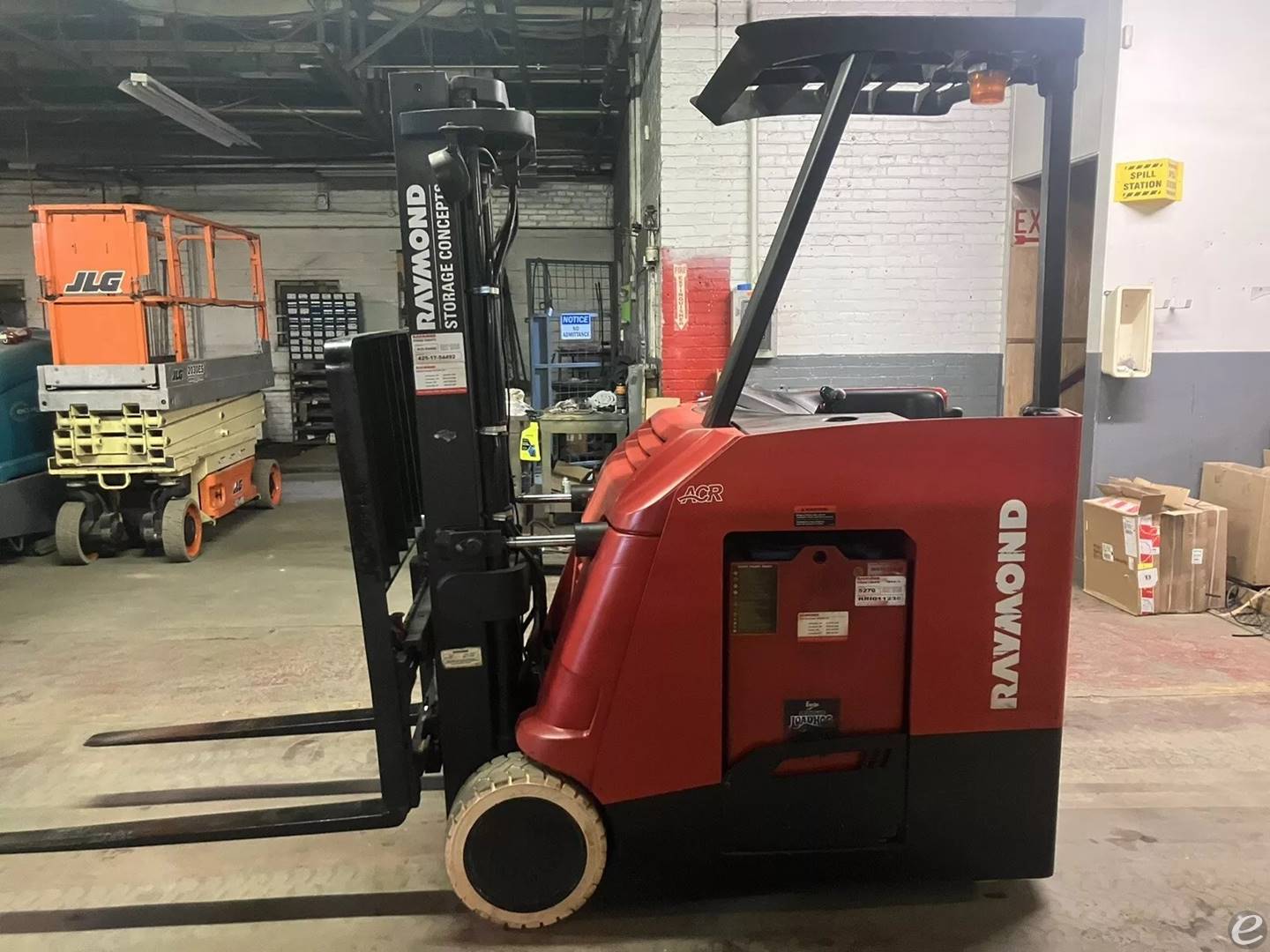 2017 Raymond 425-C40TT