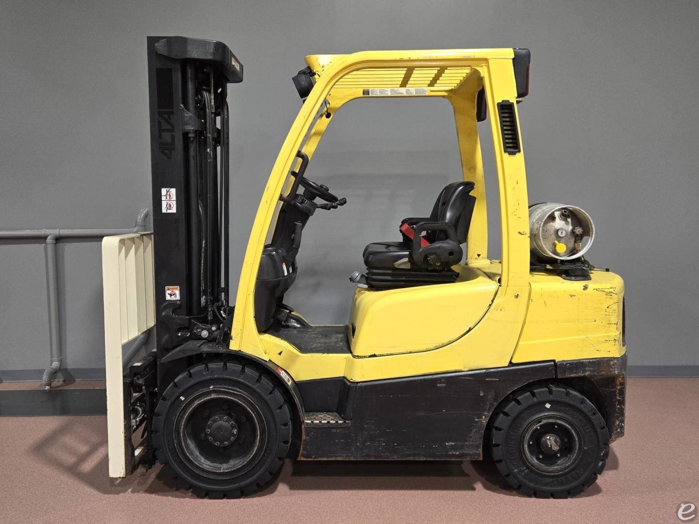 2014 Hyster H60FT LP Gas Forklift