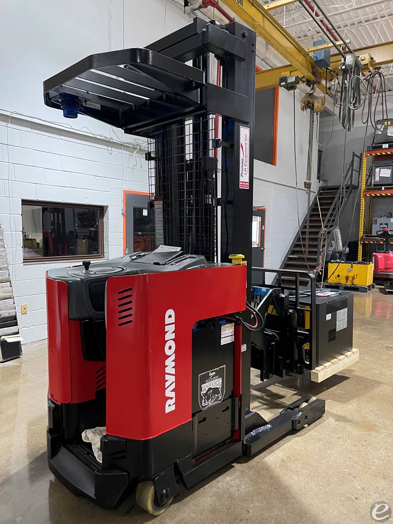  Raymond EASIR30TT Electric Reach Truck - 123Forklift